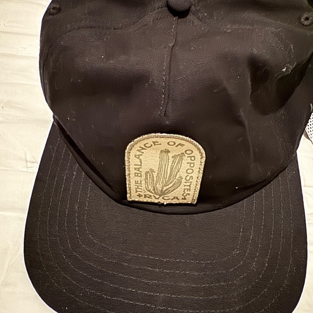 RVCA Hat Bundle - Picture 2 of 7